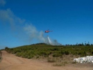 HELICOPTERO INCENDIO  VERTEDERO